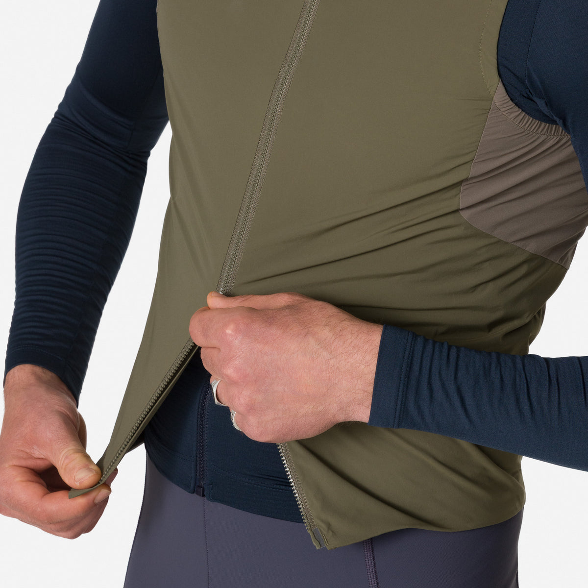 Men's Pro Team Insulated Gilet - Moss Green/White