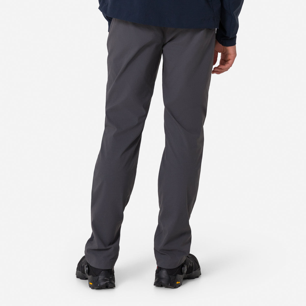 Men's Tech Chino Pant - Asphalt / Castlerock