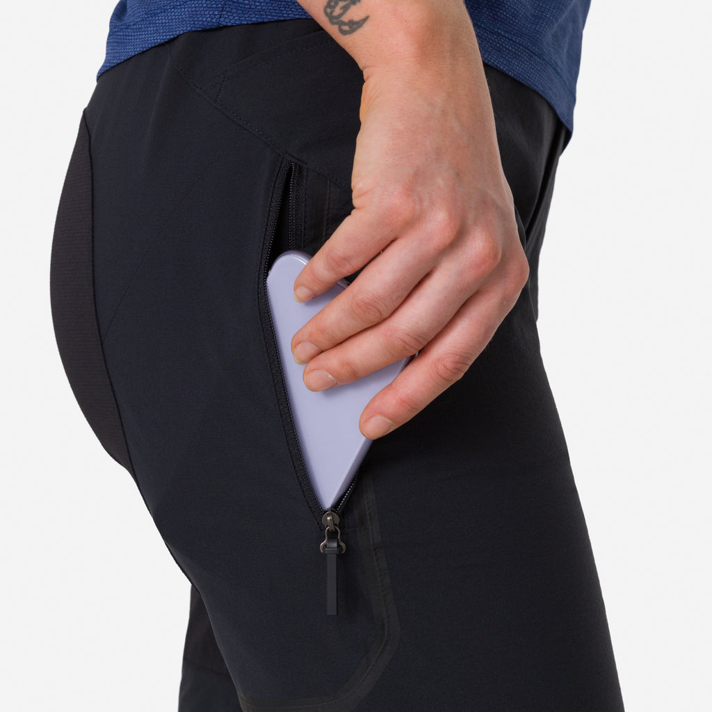 Women's Trail Finale Shorts - Black/Black