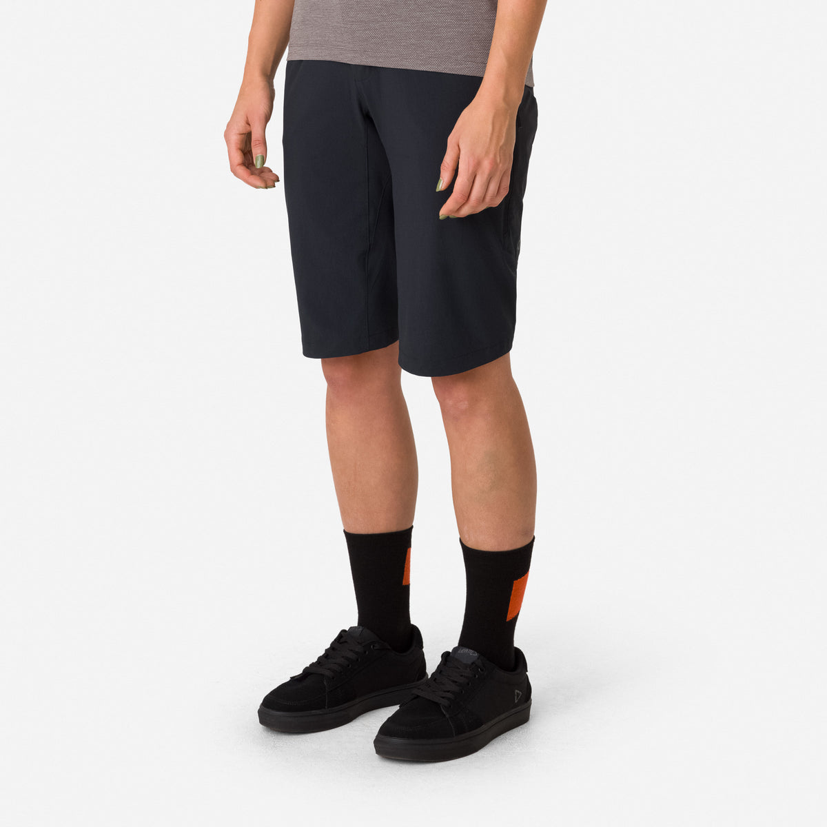 Women's Trail Cargo Shorts - Black/Grey