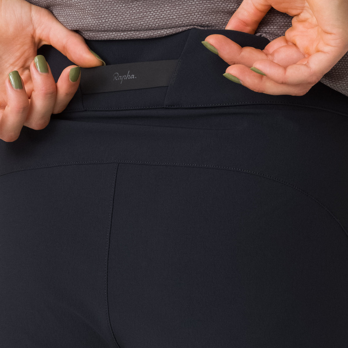 Women's Trail Cargo Shorts - Black/Grey