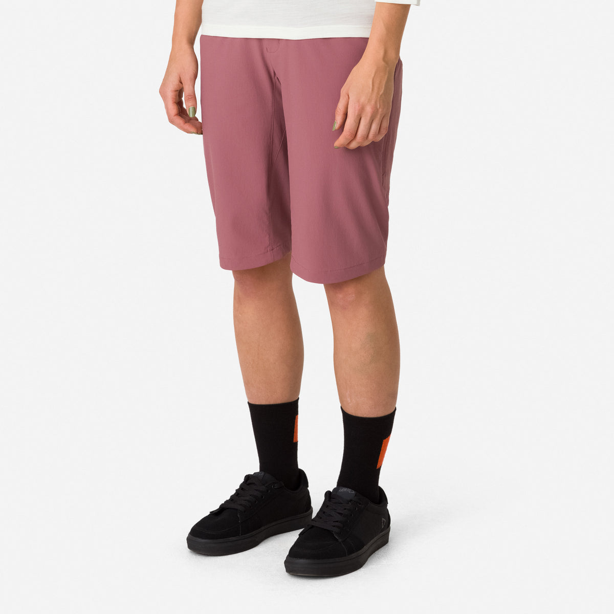 Women's Trail Cargo Shorts - Rose Brown/Black