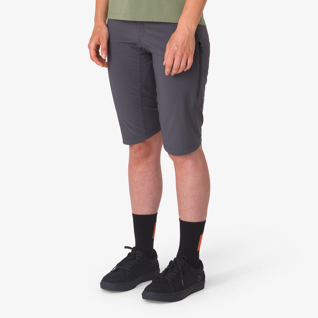 Women's Trail Fast & Light Shorts - Grey/Light Grey